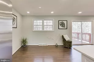 9808 Williamsburg Dr, Upper Marlboro, MD 20772 - Photo 9