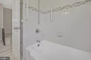 7002 Riggs Rd, Hyattsville, MD 20783 - Photo 15