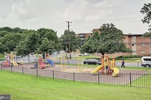 7609 Fontainebleau Dr, Hyattsville, MD 20784 - Photo 35