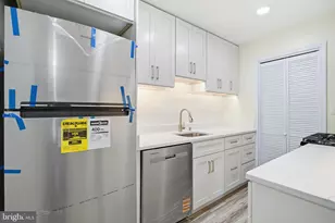 7609 Fontainebleau Dr, Hyattsville, MD 20784 - Photo 17