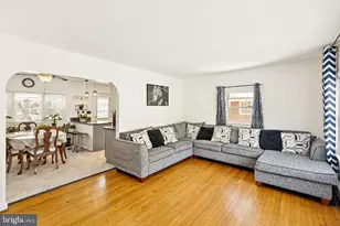 305 Cedar Ridge Dr, Oxon Hill, MD 20745 - Photo 5