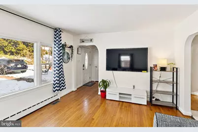 305 Cedar Ridge Drive, Oxon Hill, MD 20745 - Photo 5