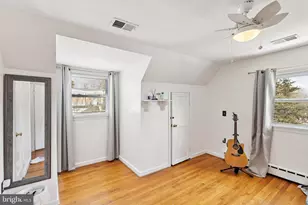 305 Cedar Ridge Dr, Oxon Hill, MD 20745 - Photo 9