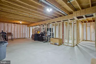 5911 Kaveh Ct, Upper Marlboro, MD 20772 - Photo 37