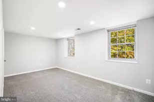 1827 Dutch Village Dr, Landover, MD 20785 - Photo 5