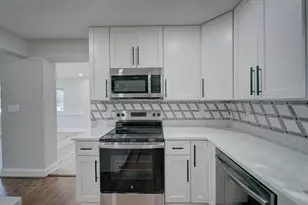 5615 Old Branch Ave, Temple Hills, MD 20748 - Photo 13