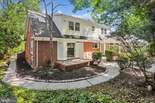 3923 Commander Dr, Hyattsville, MD 20782 - Photo 3