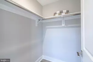 4704 Birchtree Ln, Temple Hills, MD 20748 - Photo 15