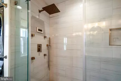 4704 Birchtree Lane, Temple Hills, MD 20748 - Photo 17