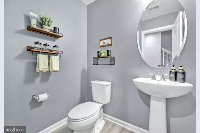 7204 Clagett Drive, Hyattsville, MD 20785 - Photo 17