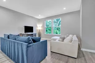 7204 Clagett Dr, Hyattsville, MD 20785 - Photo 7