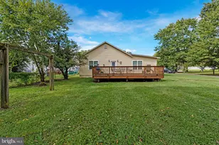 5200 Mapleshade Ln W, Upper Marlboro, MD 20772 - Photo 17