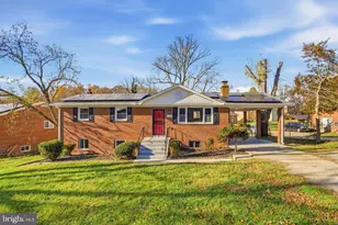 1802 Clayton Dr, Oxon Hill, MD 20745 - Photo 1