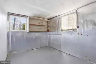 1802 Clayton Dr, Oxon Hill, MD 20745 - Photo 33