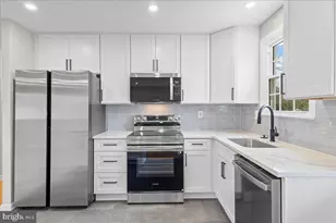 4621 Bromley Ave, Suitland, MD 20746 - Photo 11