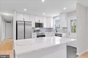 4621 Bromley Ave, Suitland, MD 20746 - Photo 9