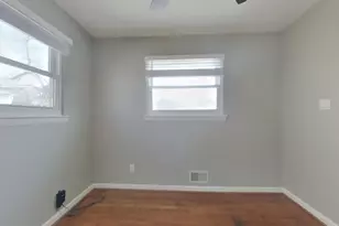 2305 Berkley St, Temple Hills, MD 20748 - Photo 3