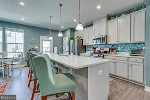 2705 Evansgreen Dr, Suitland, MD 20746 - Photo 9