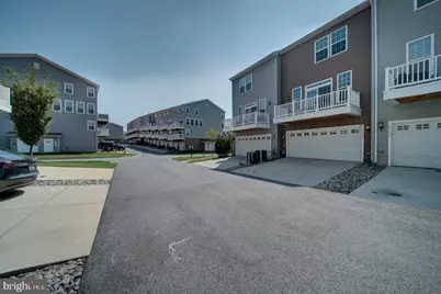 2714 Pinebrook Road, Hyattsville, MD 20785 - Photo 33