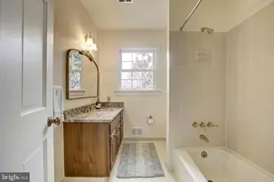 4010 Van Buren St, Hyattsville, MD 20782 - Photo 17