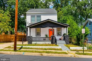 2800 Upshur St, Mount Rainier, MD 20712 - Photo 1