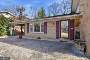 6914 Trowbridge Pl, Fort Washington, MD 20744 - Photo 3