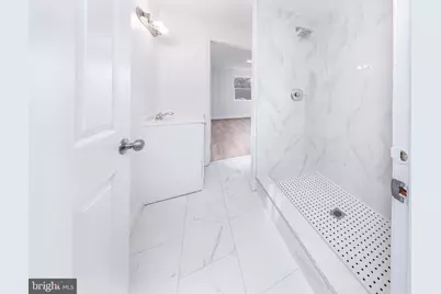 5304 Woodland Boulevard, Oxon Hill, MD 20745 - Photo 11