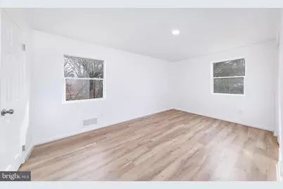 5304 Woodland Boulevard, Oxon Hill, MD 20745 - Photo 9