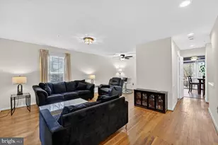 4721 Rollingdale Way, Capitol Heights, MD 20743 - Photo 3