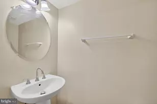 4721 Rollingdale Way, Capitol Heights, MD 20743 - Photo 11