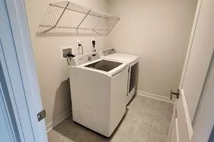 2823 Toles Park Dr, Suitland, MD 20746 - Photo 7