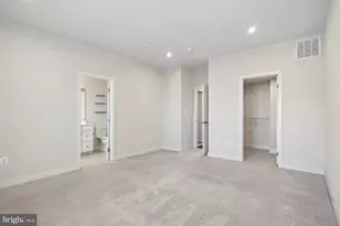 2823 Toles Park Dr, Suitland, MD 20746 - Photo 15