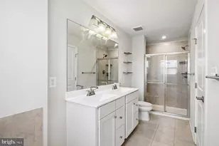 2823 Toles Park Dr, Suitland, MD 20746 - Photo 17