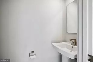 2823 Toles Park Dr, Suitland, MD 20746 - Photo 27