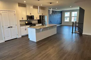 2823 Toles Park Dr, Suitland, MD 20746 - Photo 5