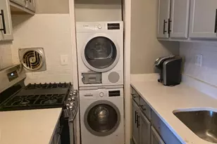 7525 Riverdale, New Carrollton, MD 20784 - Photo 11