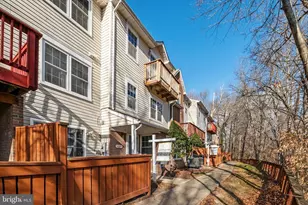 4655 Deepwood Ct, Bowie, MD 20720 - Photo 3