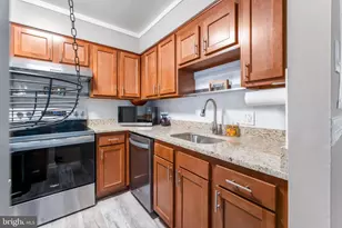 10103 Prince Pl, Upper Marlboro, MD 20774 - Photo 9