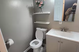 10103 Prince Pl, Upper Marlboro, MD 20774 - Photo 17