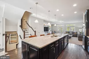 5437 Stream Bank Ln, Greenbelt, MD 20770 - Photo 9