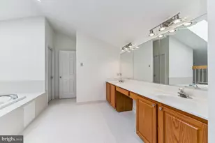 9102 Erfurt Ct, Laurel, MD 20708 - Photo 29