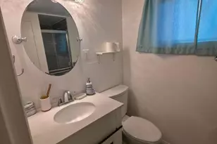 7225 Dominion Dr, Oxon Hill, MD 20745 - Photo 17