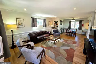 7225 Dominion Dr, Oxon Hill, MD 20745 - Photo 1