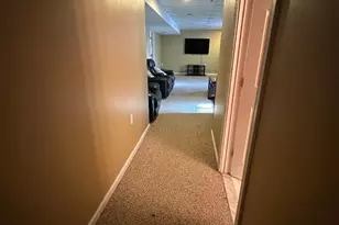 13613 Hollow Log Dr, Upper Marlboro, MD 20774 - Photo 5