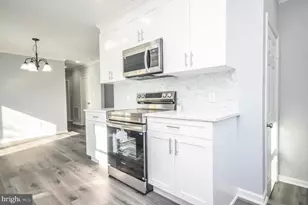 9104 Sheridan Ct, Lanham, MD 20706 - Photo 9