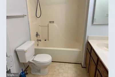 1033 Higgins Way, Hyattsville, MD 20782 - Photo 17