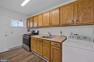 908 Shelby Dr, Oxon Hill, MD 20745 - Photo 11