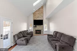 12508 Woodsong Ln, Bowie, MD 20721 - Photo 11