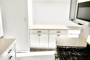 3322 Huntley Sq Dr, Temple Hills, MD 20748 - Photo 5