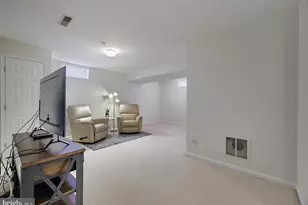 10208 Running Brook Ln, Upper Marlboro, MD 20772 - Photo 23